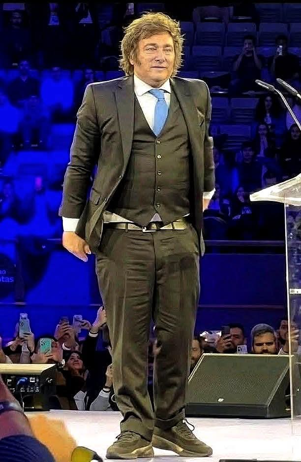 <a href="/elcriticopol/">El crítico crítico ☭</a> Jajajaja 🤣 el impuesto postmorten de este payaso, mamarracho asqueroso, a quien se lo cobraran a los perros que tiene?