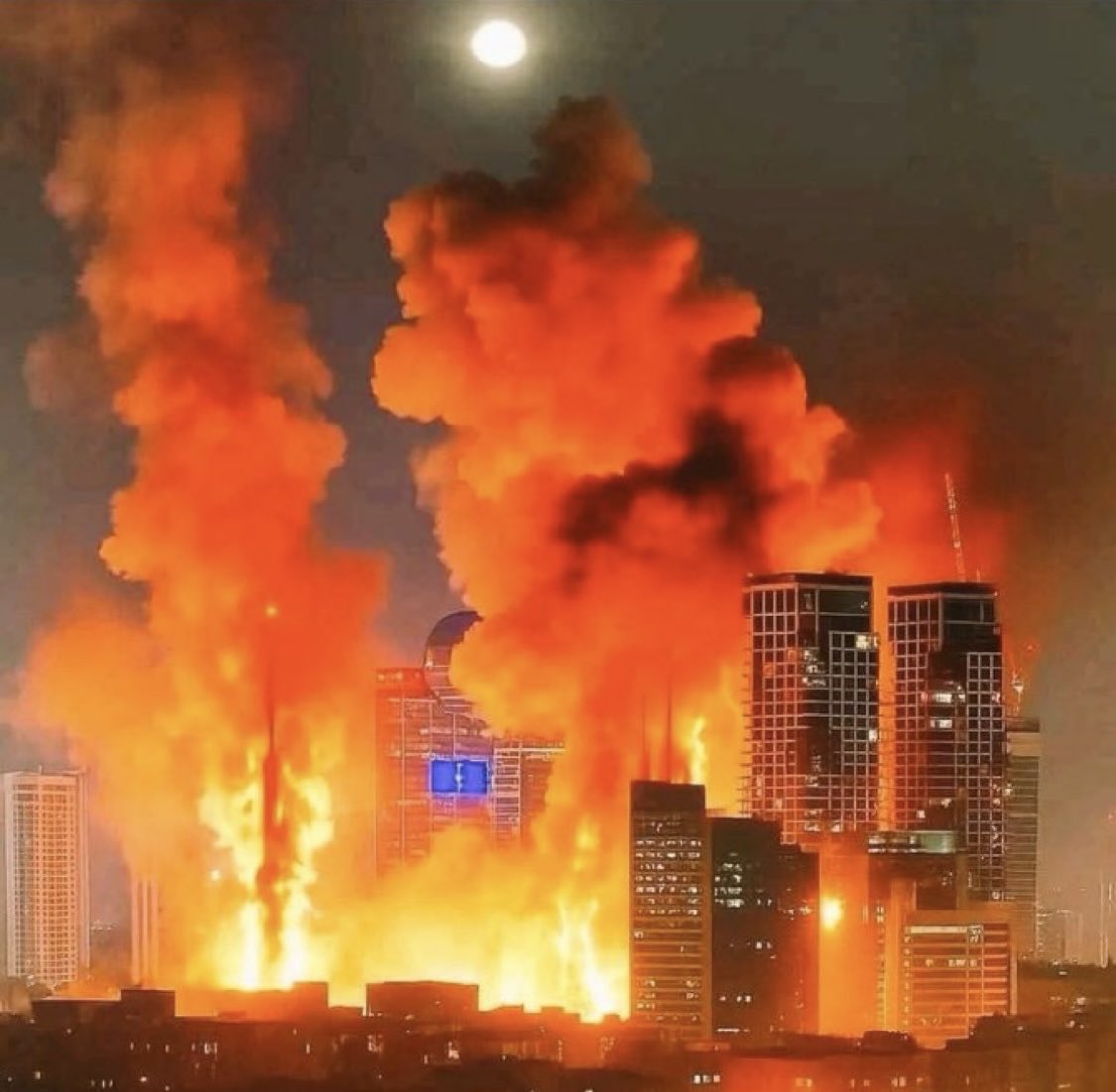 sinanar08557376's tweet photo. Tel Aviv'i bu şekilde izlemeyi destekliyor musunuz?

Cevabınız evet ise, "evet" yazın. https://t.co/QEx8kA7fYP