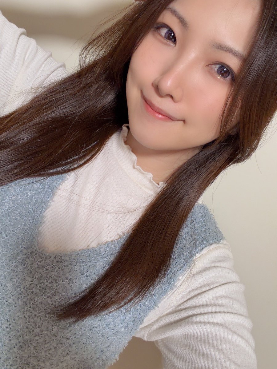 鶴田葵 tweet media