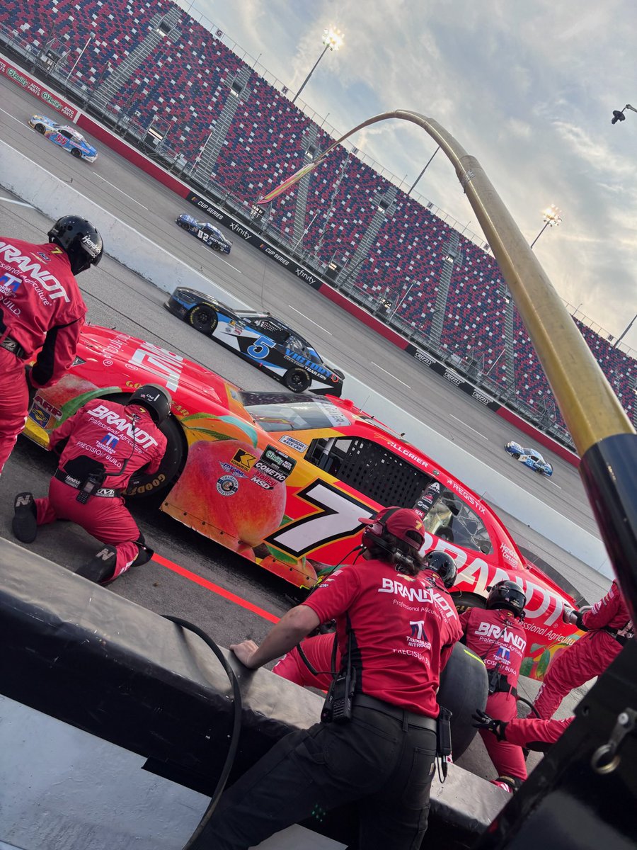 JR Motorsports tweet media