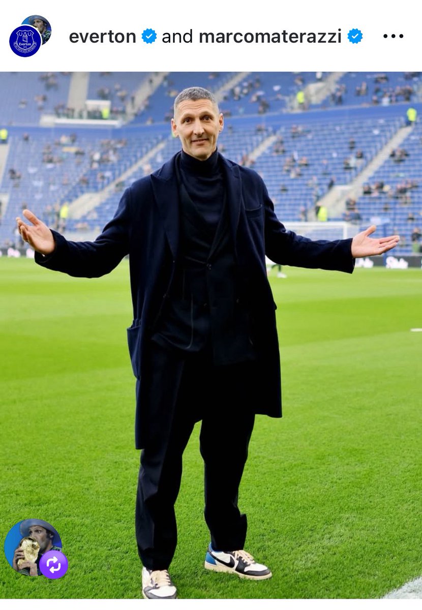 Obstructed View tweet media