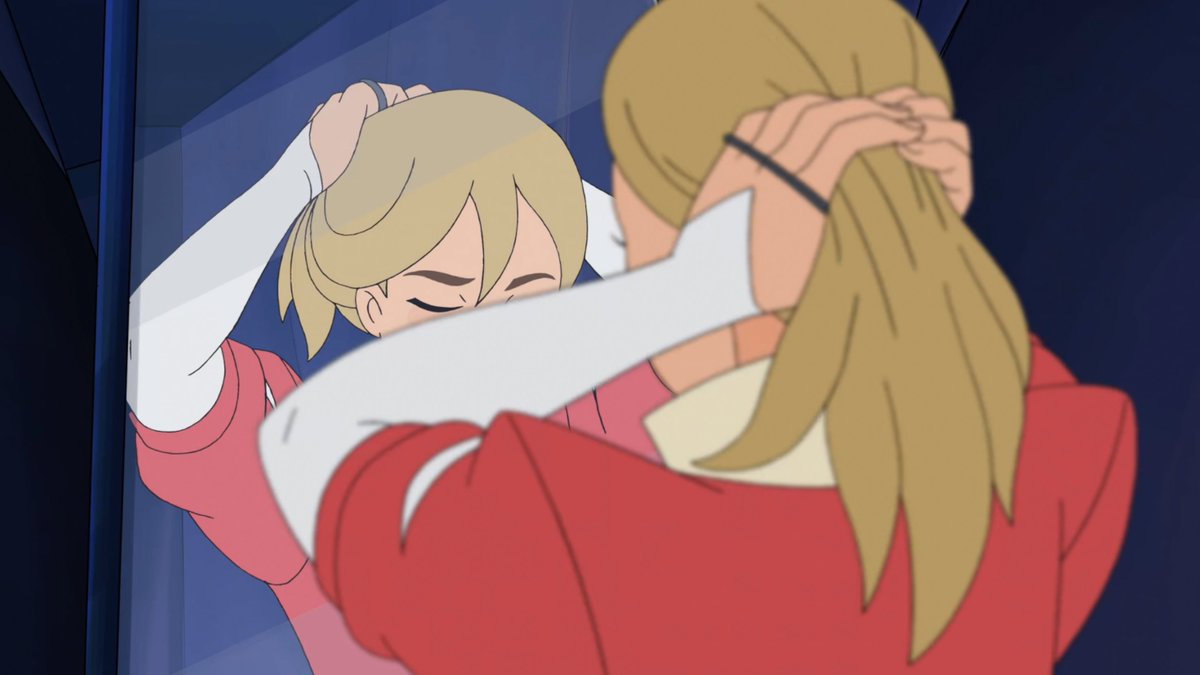 Daily Adora's Muscular Arms tweet media