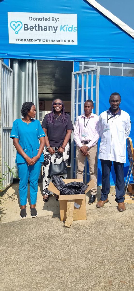 FHocheMD's tweet photo. 1) When @Pamela_Titi @Tunawezacentre and I last visited @mbararaust Children's Hospital in Western Uganda, the lack of basic neurological exam tools like reflex hammers, tuning forks or pen lights was a major limitation in teaching medical students, residents, and in making ….🧵 https://t.co/Vnq5HeGe0t