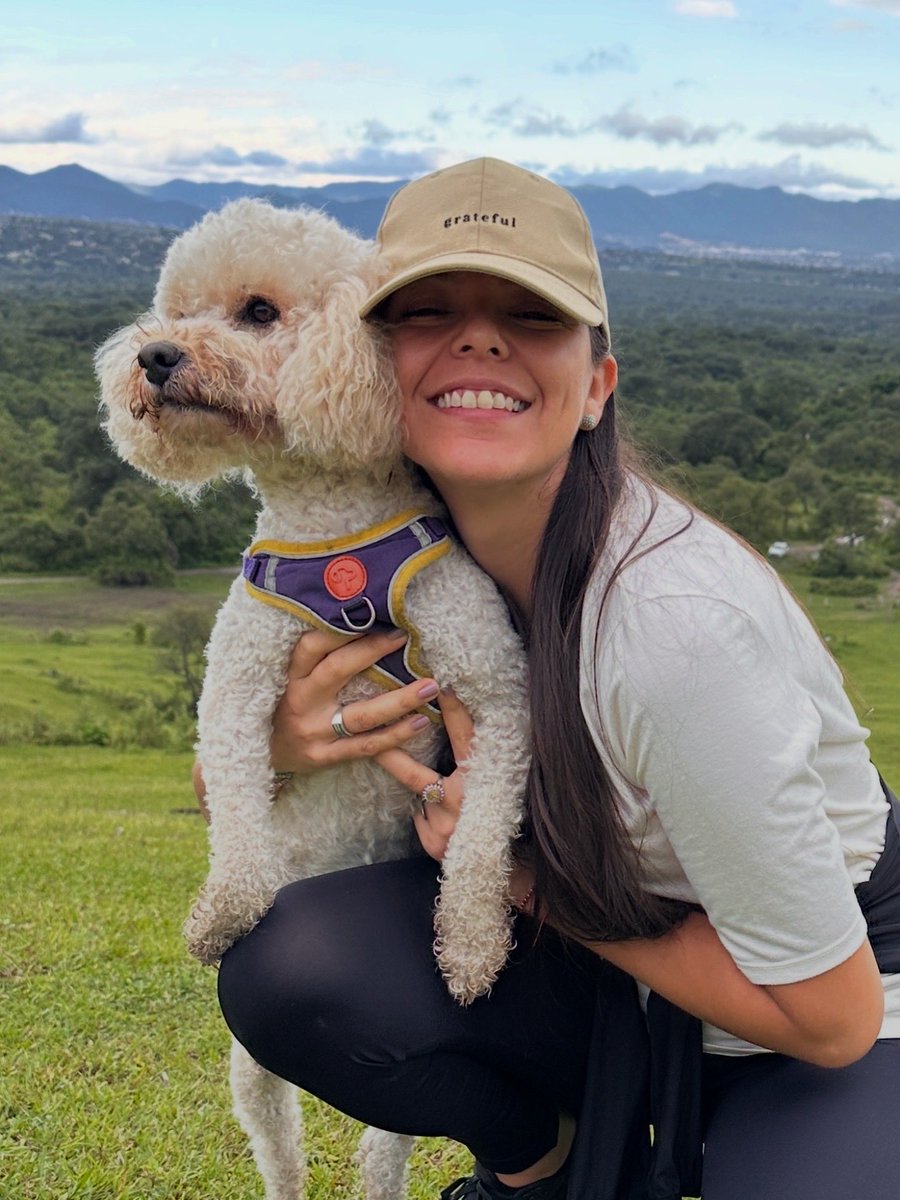 Maria Emilia Orozco💜 tweet media