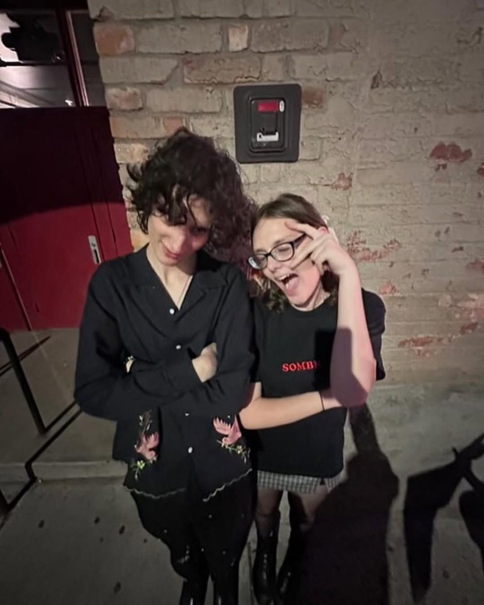 Acervo Sombr tweet media