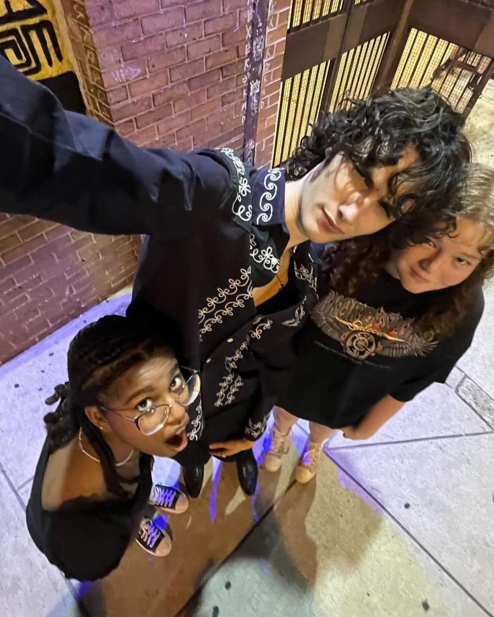 Acervo Sombr tweet media