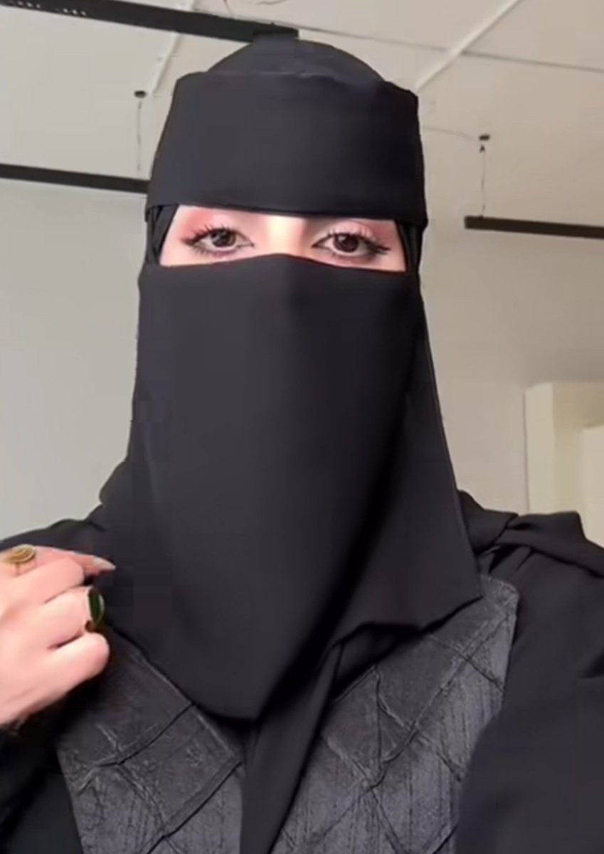 الملكه الحنونه tweet media