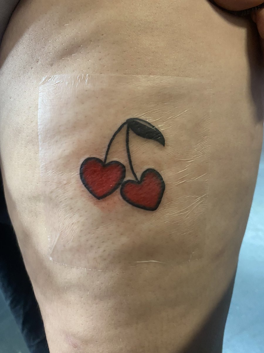 Laura ₊˚⊹☆ tweet media