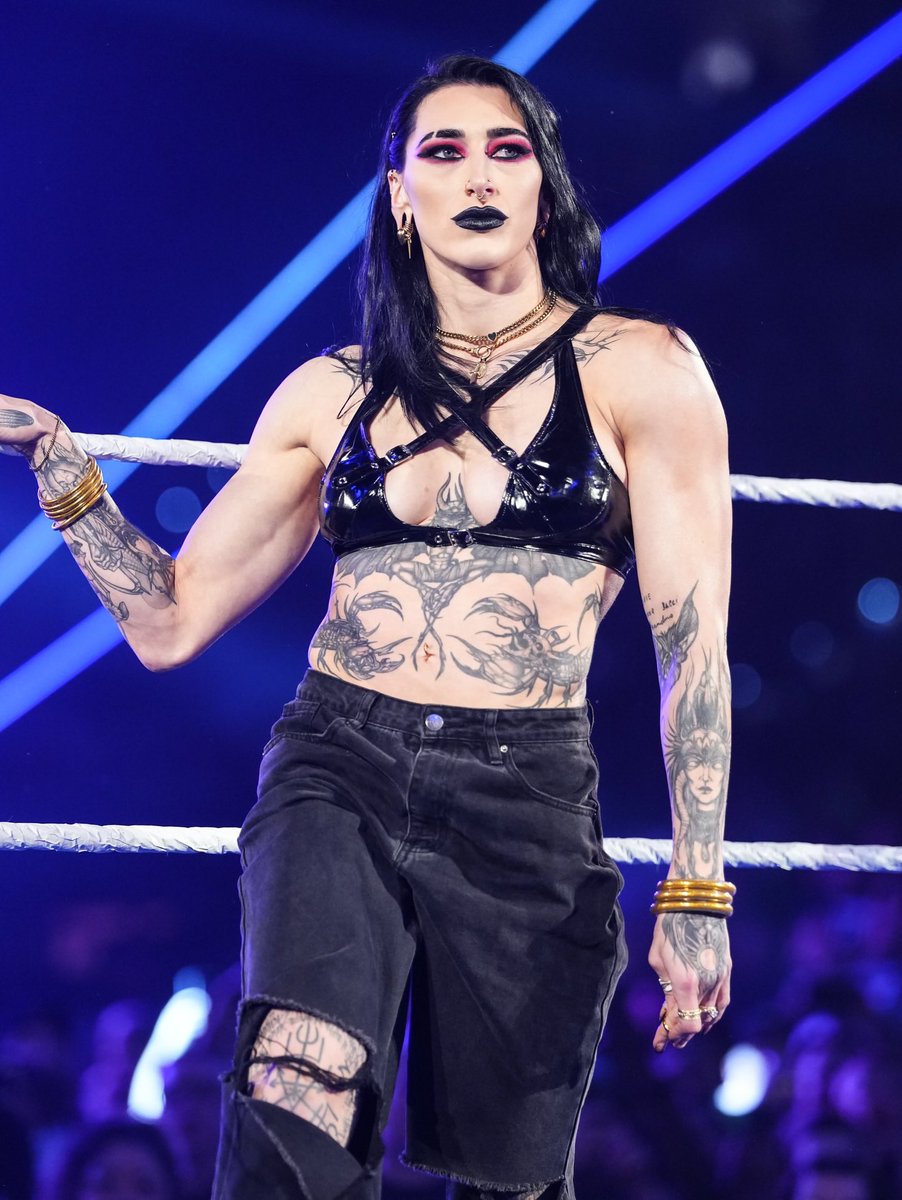 𝗟𝗔𝗗𝗬 𝗥𝗜𝗣𝗟𝗘𝗬 𝓫𝓮𝓵𝓲𝓮𝓿𝓮 𝓲𝓽 or not . tweet media