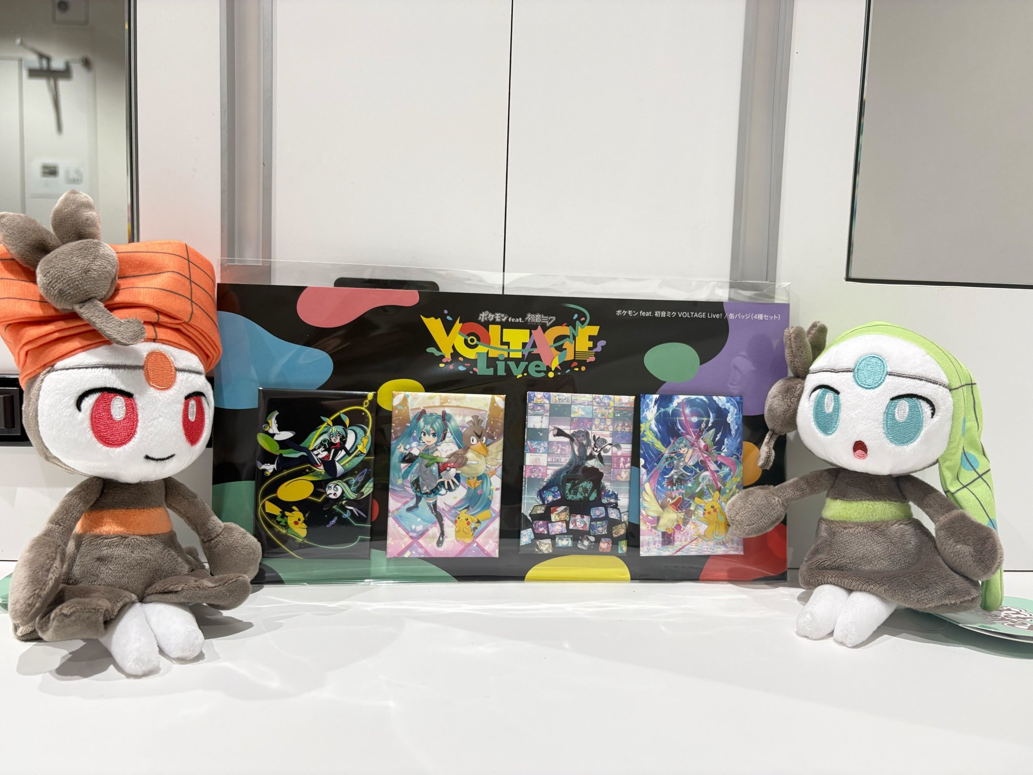 ポケミク Live 限定　ランダム缶バッジ　全20種コンプリートセット HD-KYteaQAABCMB.jpg:large
