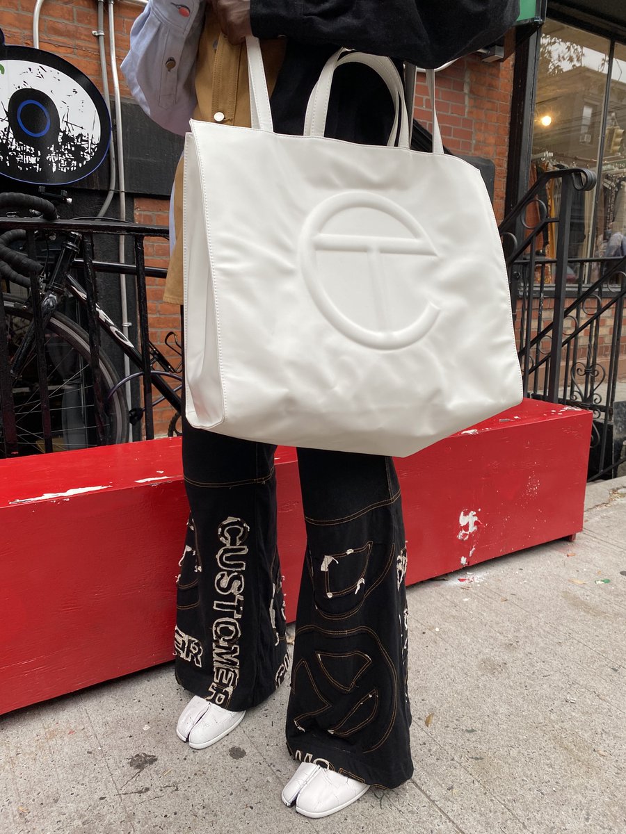 JEHOVAH’S FLYEST WITNESS© tweet media