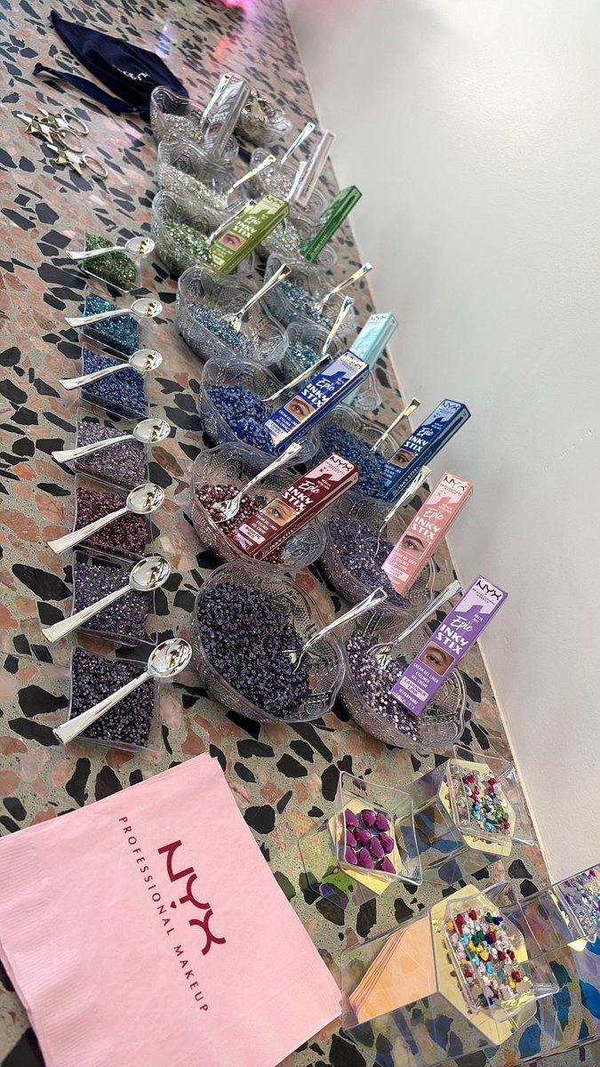 destiney bleu tweet media