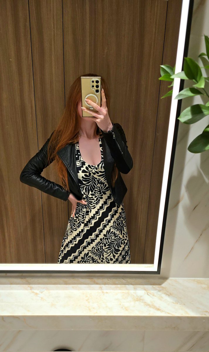 Cece Delaroux ♡ tweet media