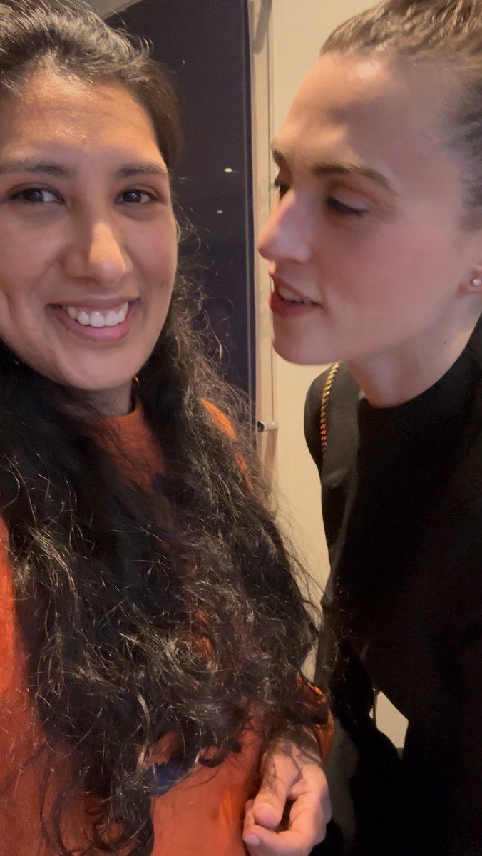 Romi Farfán tweet media