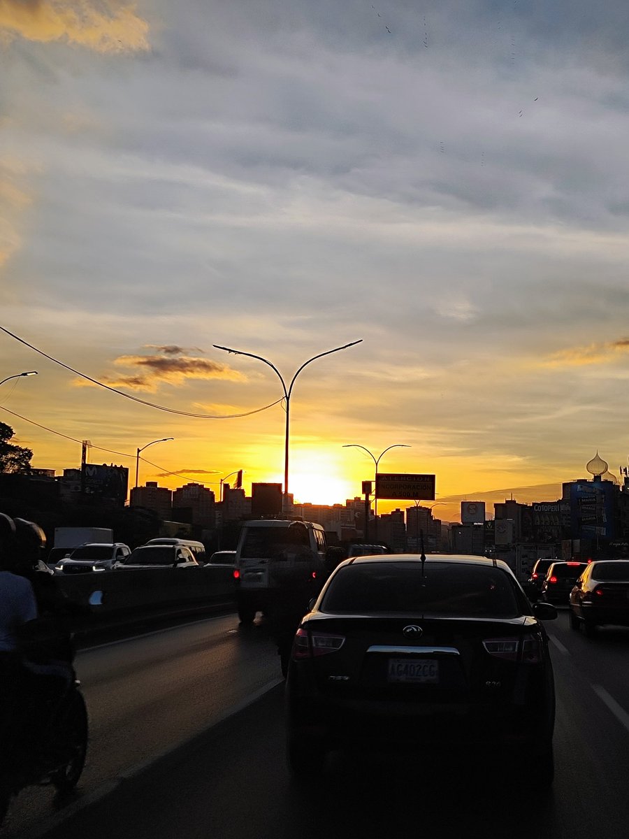 Ed_Valerio tweet media