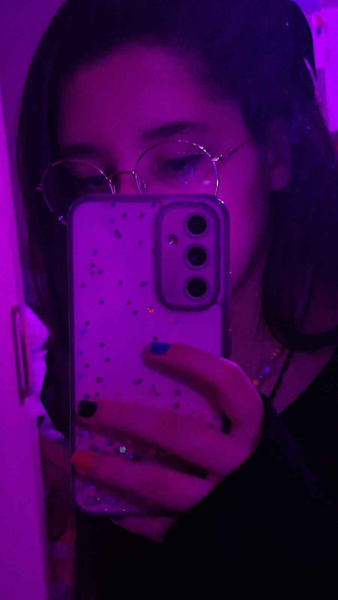 icon vs user

eu amo mt essa foto mas eu acho q eu tinha 17 aí ainda