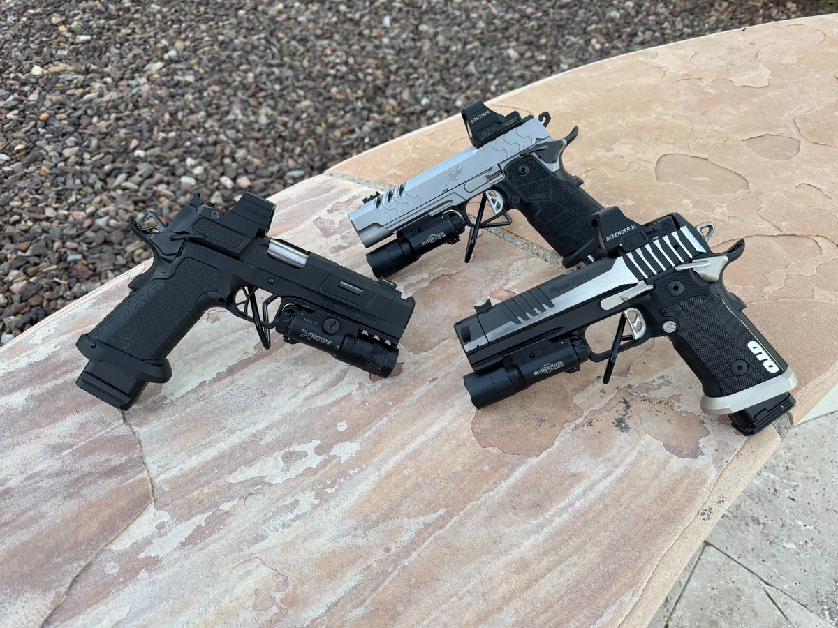 RazorMP_actual's tweet photo. Check this Showdown out! Kimber 2K11 Comp vs Sig P211 EQ vs SA Platypus Comp!  Link in comments! https://t.co/iP76nj3jPa