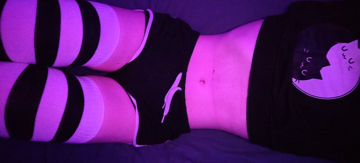 FemboyPenguin tweet media