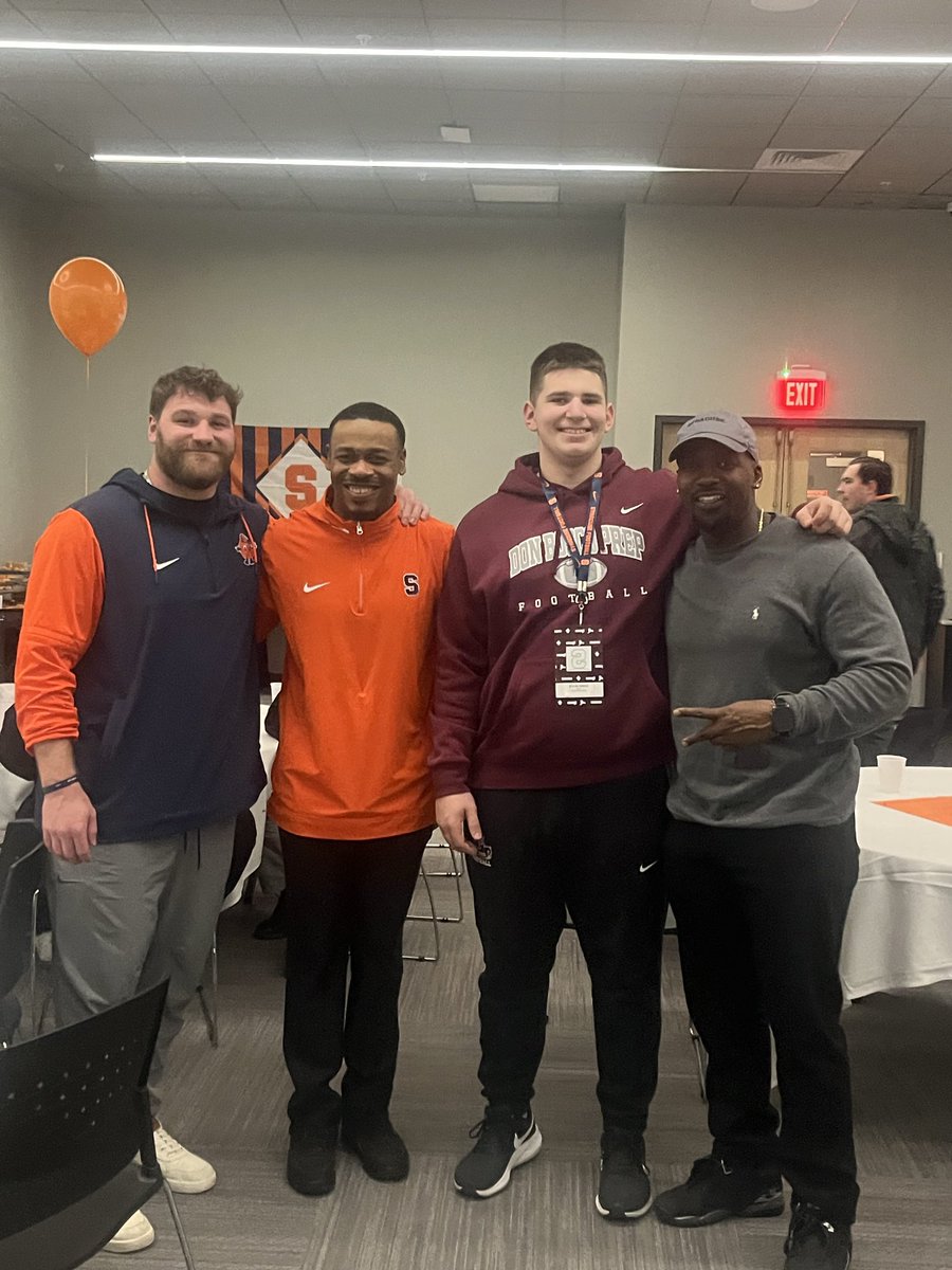 DYLAN PIERCE 6,4 290 28 tweet media