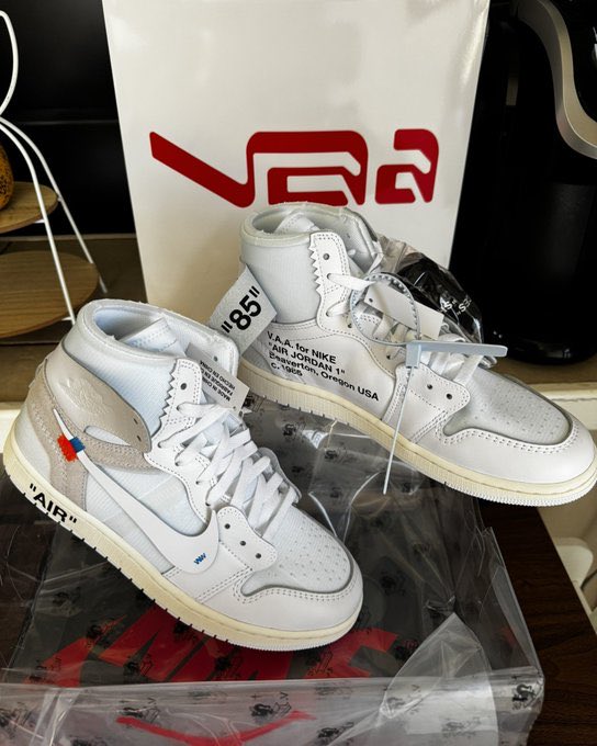 “VIRGIL ABLOH” (@virgil___abloh) on Twitter photo 