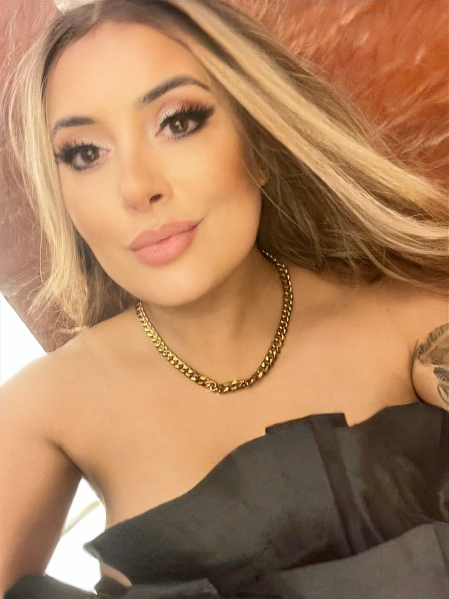 Miss Blake Carter tweet media