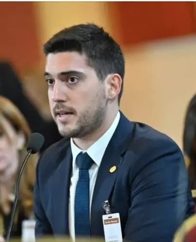 leochan35@hotmail.com tweet media