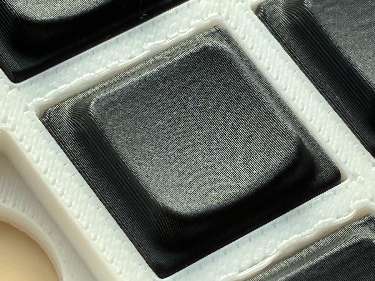 ゆ@キーケットA-07 tweet media