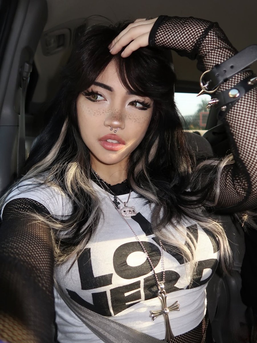 Dupli-Kate tweet media