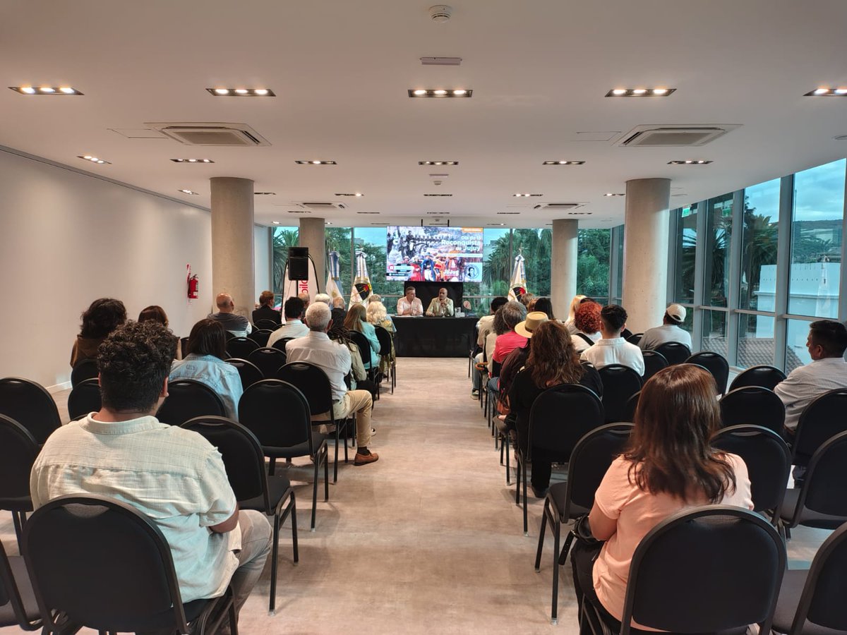 En el Día de la Reconquista, recordamos el coraje del pueblo de Jujuy que supo volver a su tierra y hacer historia.

Junto al Instituto Belgraniano, reflexionamos sobre este hecho clave que consolidó nuestra independencia y quedó marcado por el gesto de...

🧵Hilo👇
