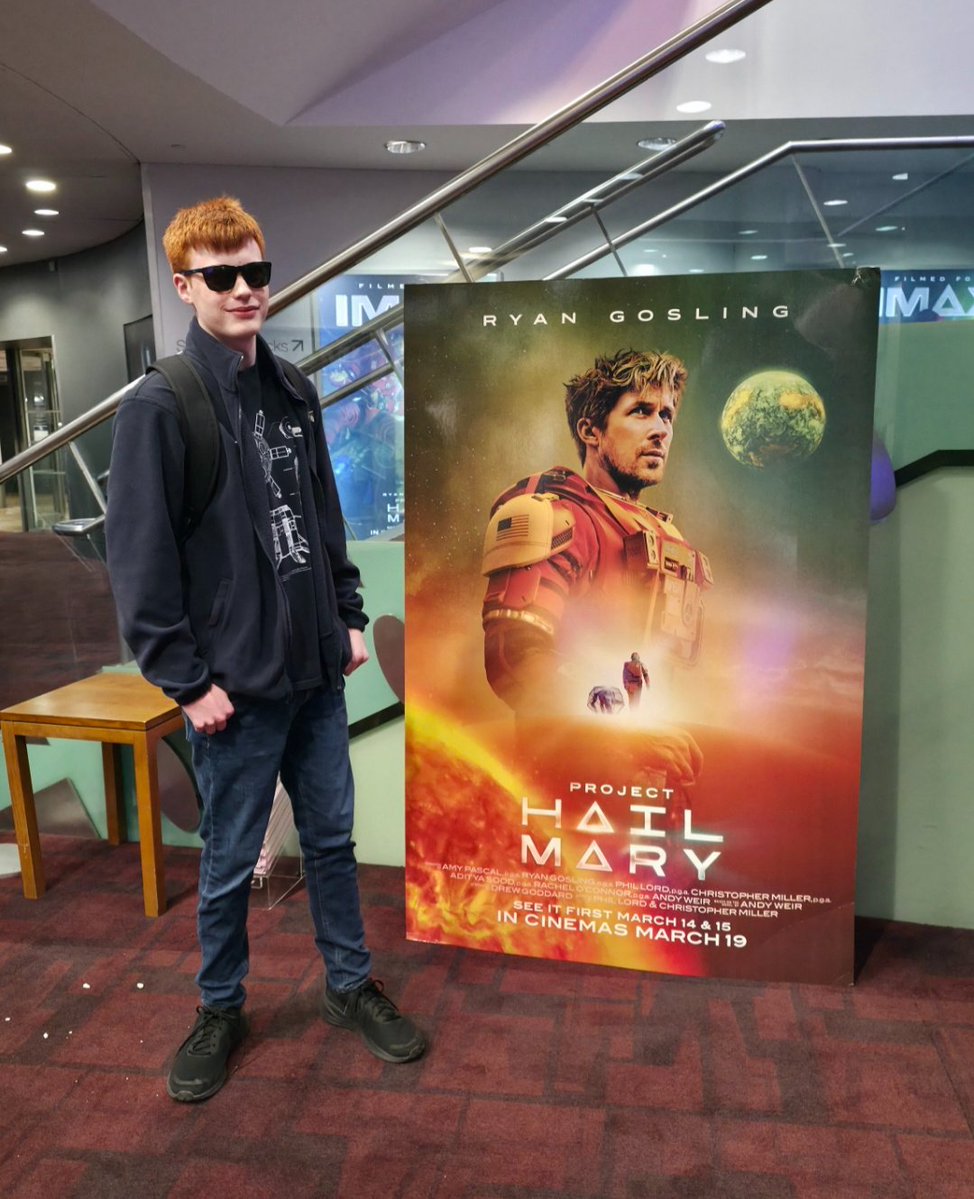 Luca 🪐 tweet media