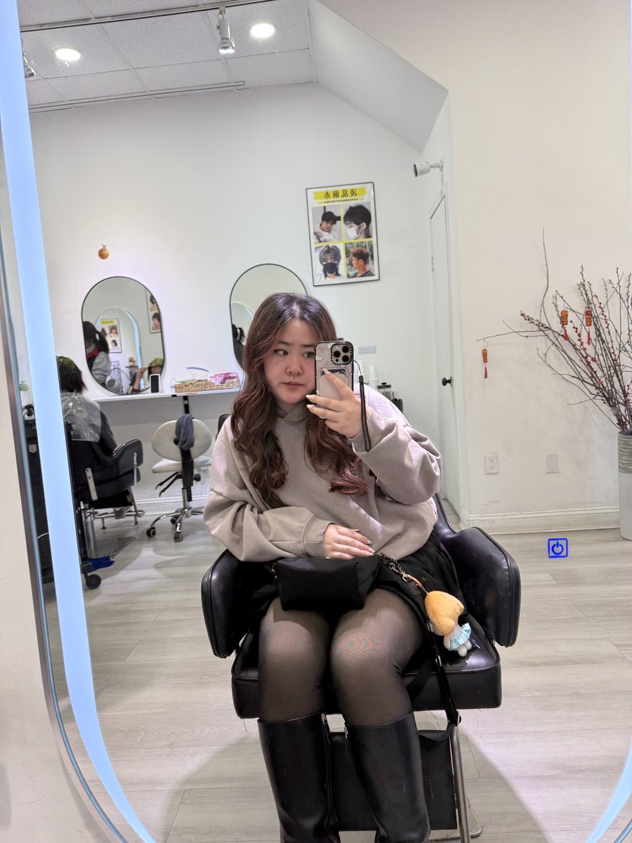 gubagina tweet media