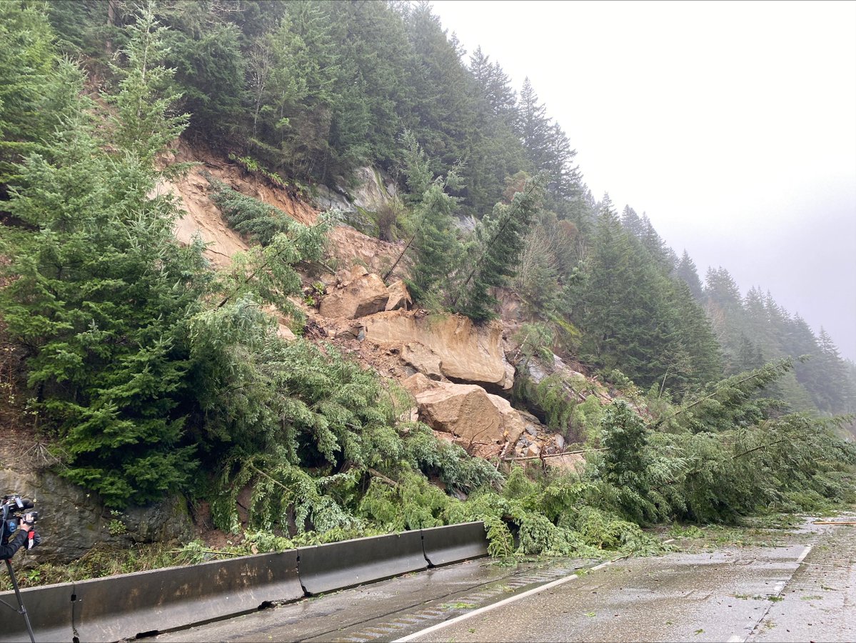 WSDOT North tweet media