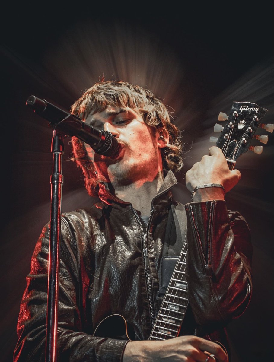 ash || SEEING DJO ⊹ . ݁ ⟡ ݁ . tweet media