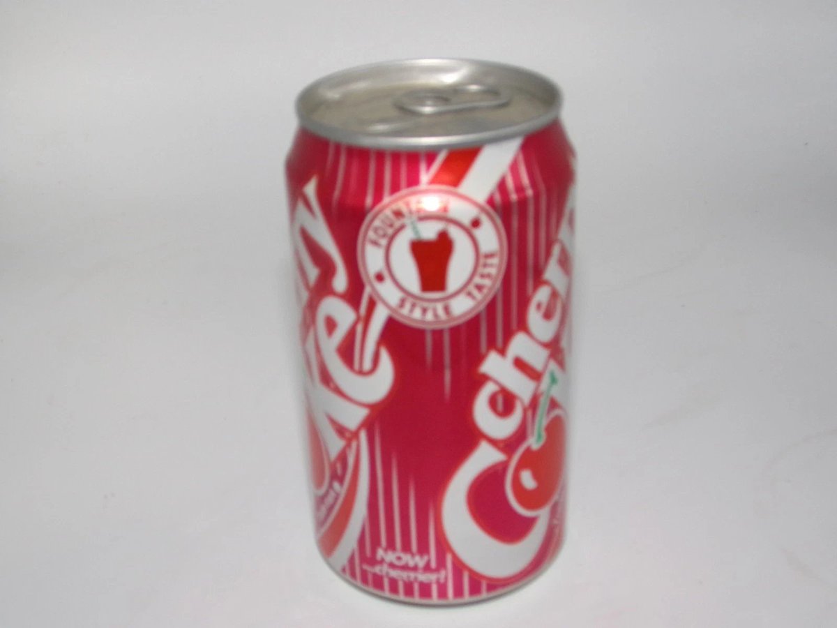 HootyHaHa's tweet image. A new flavor of #CherryCoke from the late #80s or 1990. Cherry Coke FOUNTAIN DRINK flavor. The corner, you see "Fountain." I remember vividly, it tasted like Cherry Coke from a fountain drink in a malt shop. Not to be confused w/Cherry Coke Float. Bring It Back @JamesRBQuincey