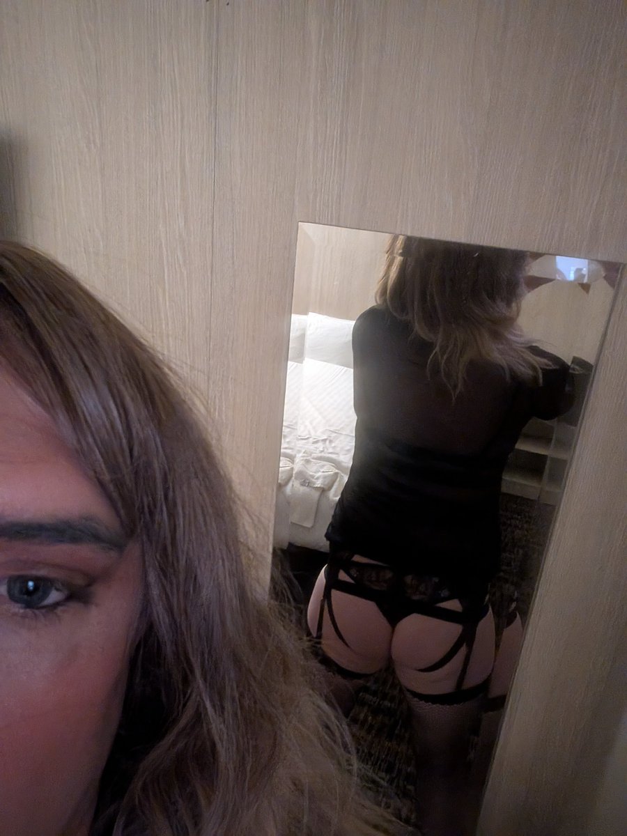 Daniela Cox tweet media