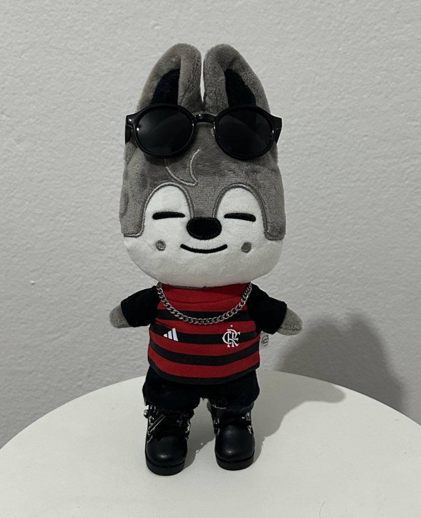 livia 🐺 VAI VER O SKZ DNV tweet media