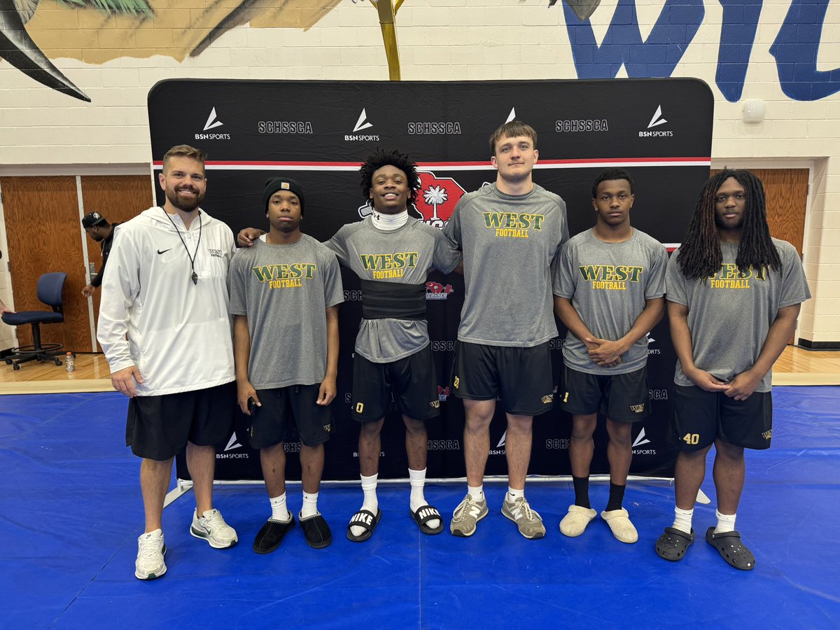 Clinton Free tweet media