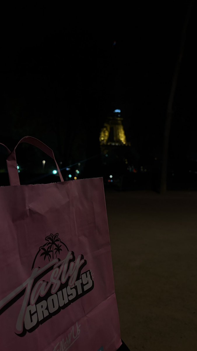 le f 🍉 tweet media