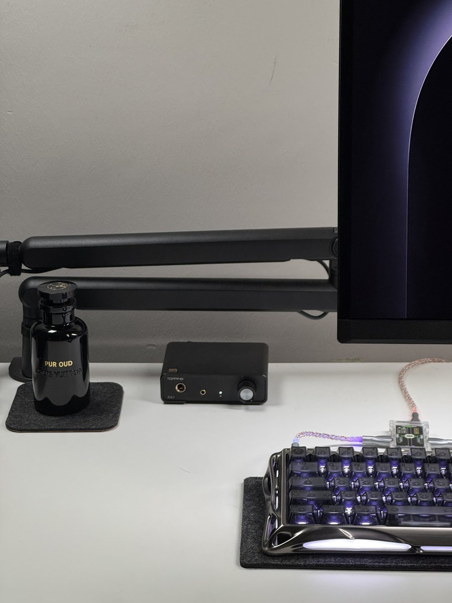 𝙨𝙢𝙧𝙞 tweet media