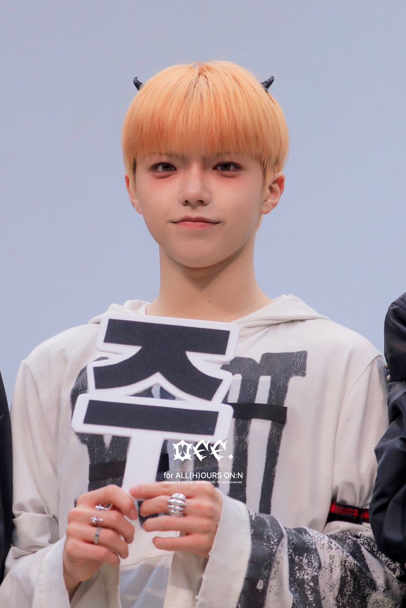 𝗢𝗙𝗙. tweet media