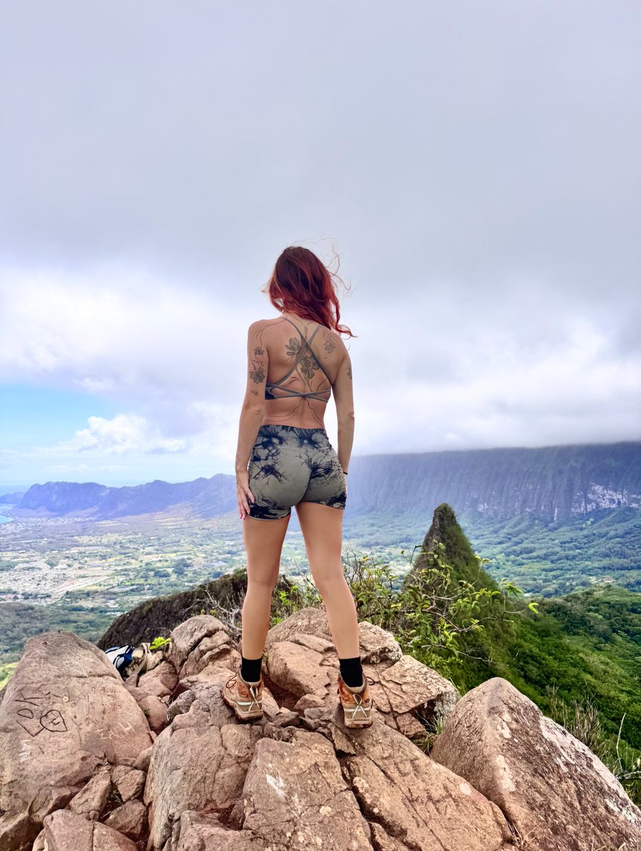 Ivyy 🍀 tweet media