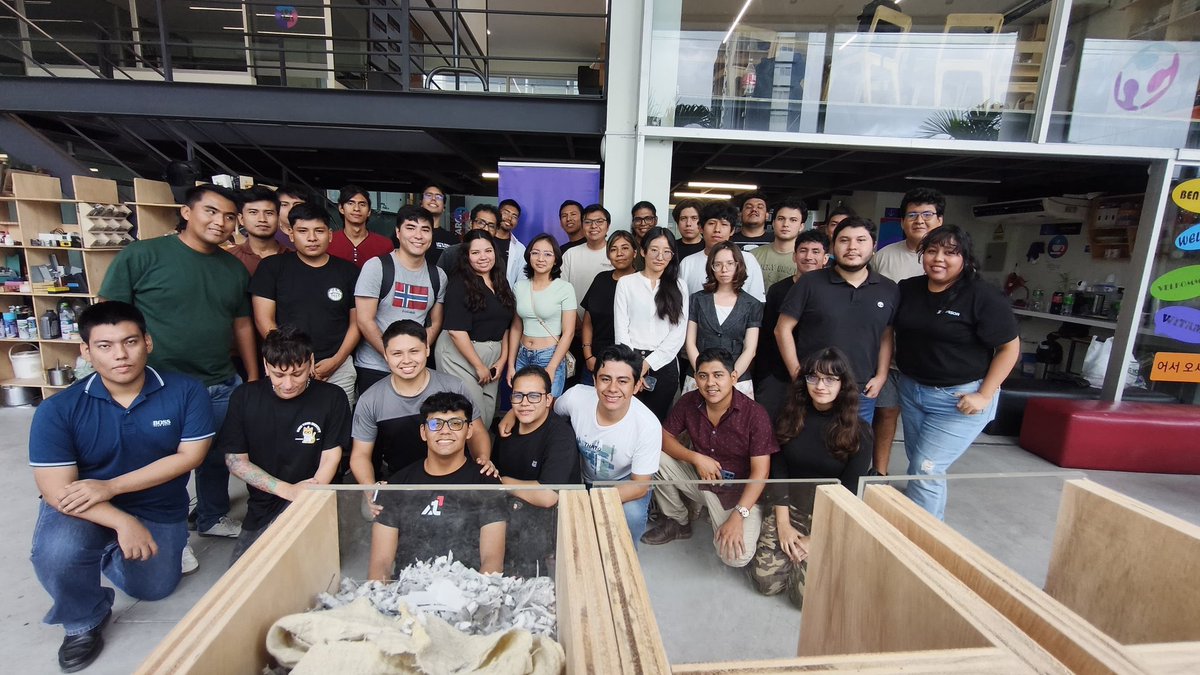 Avalanche Team1 tweet media