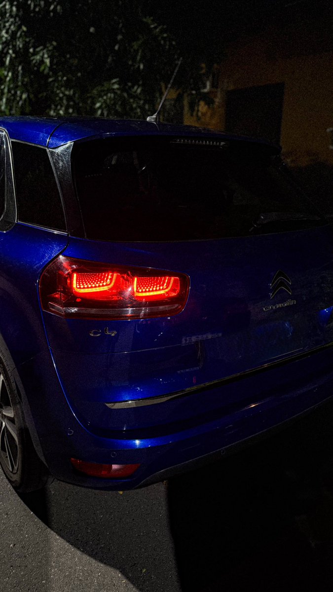 LeAutogram tweet media