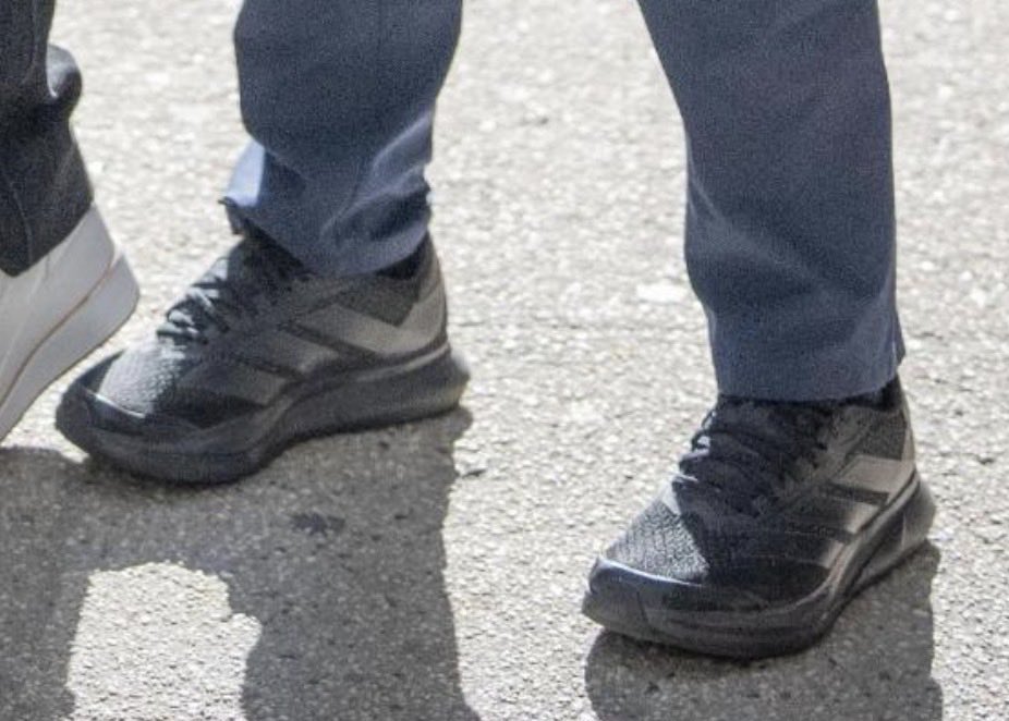 Crim the Half-Elf 🖤🍁 tweet media