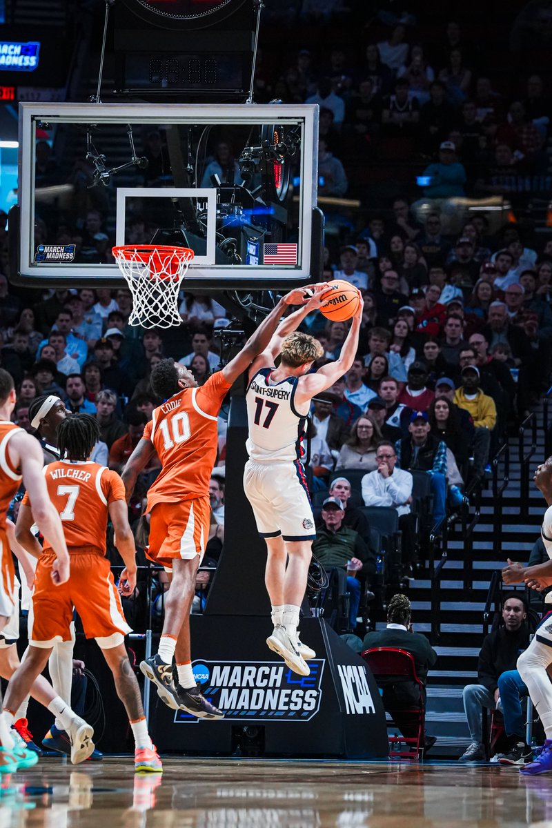 Gonzaga Basketball tweet media