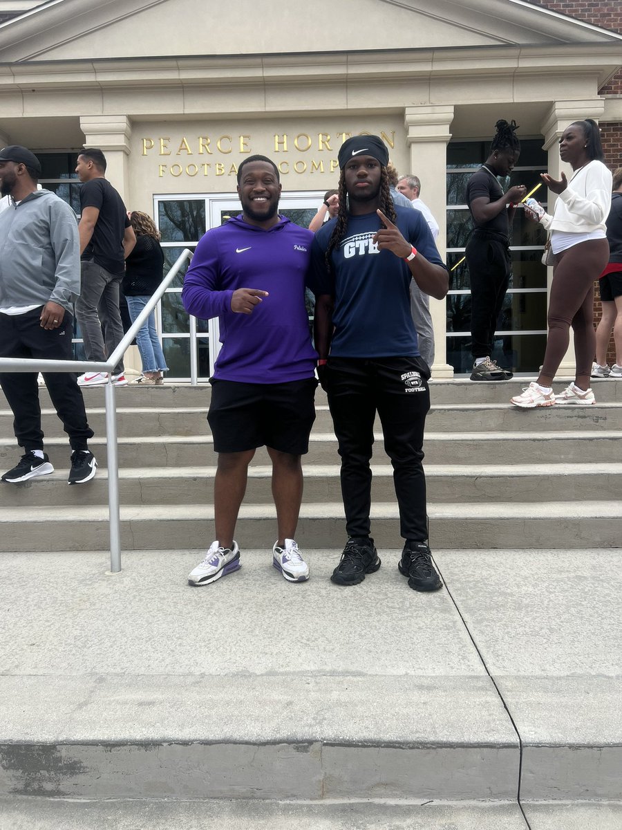 Camauri “B3” Berry 🦇 tweet media