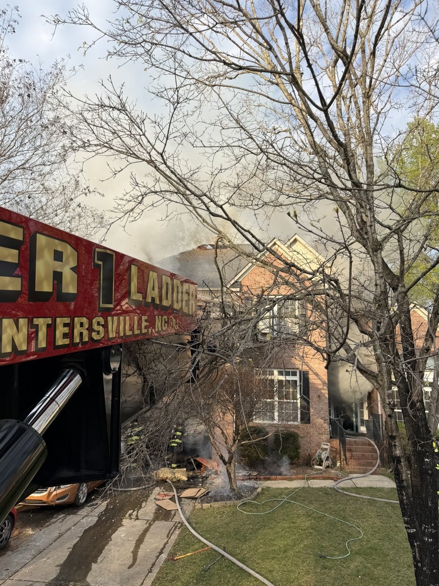 Huntersville Fire tweet media