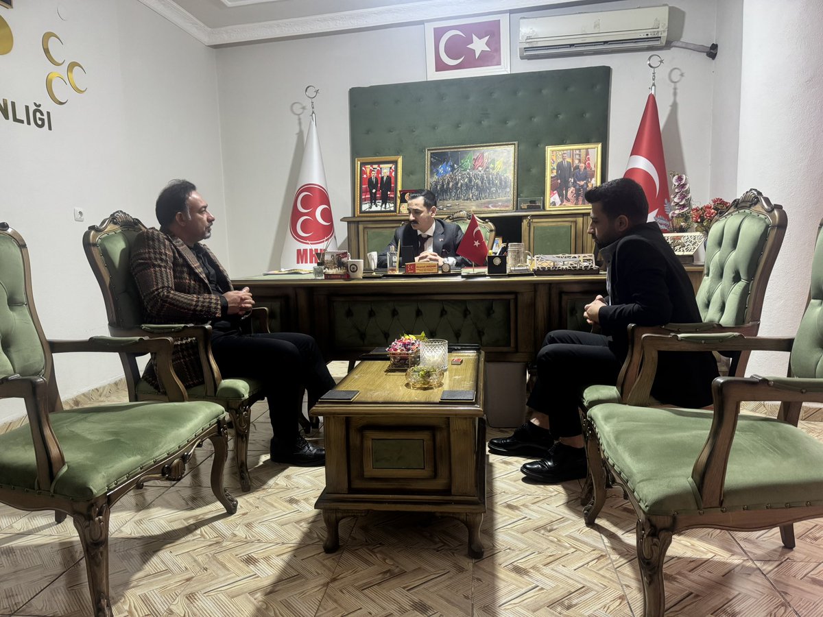 Bayram vesilesiyle dostlarımızla bir araya gelerek güzel ve anlamlı anlar paylaştık. Birlik ve beraberliğin değerini bir kez daha hissettiğimiz bu günün, sağlık, huzur ve mutluluk getirmesini temenni ederiz. Bayramın hayırlara vesile olmasını dileriz.

<a href="/MHP_Bilgi/">MHP</a> 
<a href="/E_SemihYalcin/">E. Semih Yalçın</a>