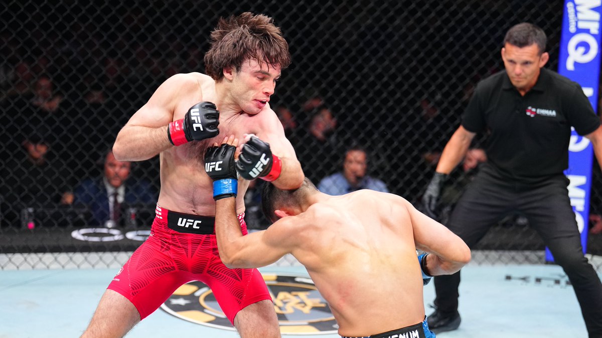 ufc's tweet image. Proving he belongs 💪

@LukeRileyMMA secured the W on home turf at #UFCLondon!