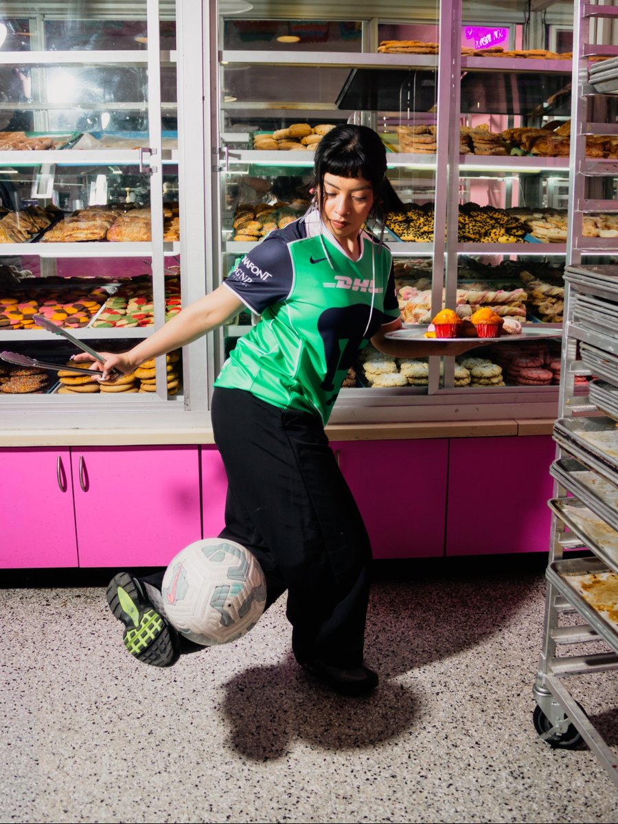 Shiekh.com tweet media